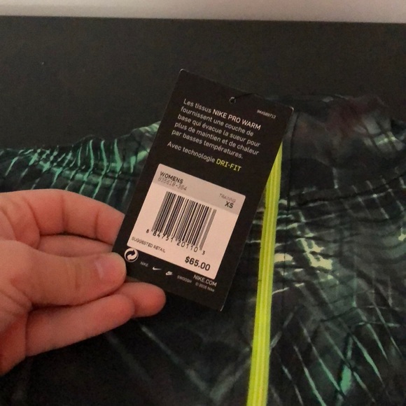 Nike long sleeve - Picture 2 of 4